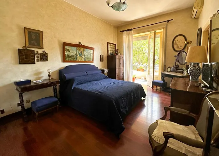Private Bathroom King Room